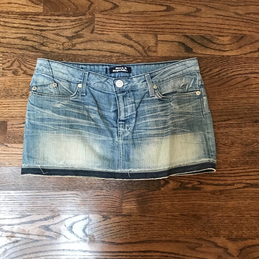 Rock & Republic Jean skirt. Worn in look. EUC